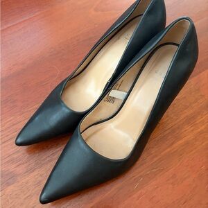 Elegant Black Women's Pumps